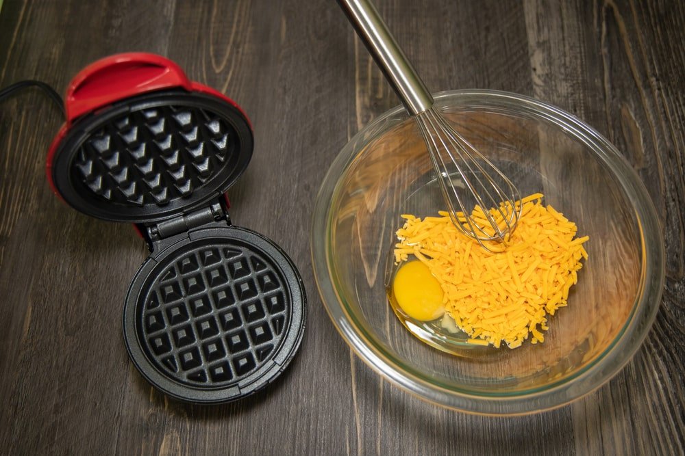 keto egg cheese waffle