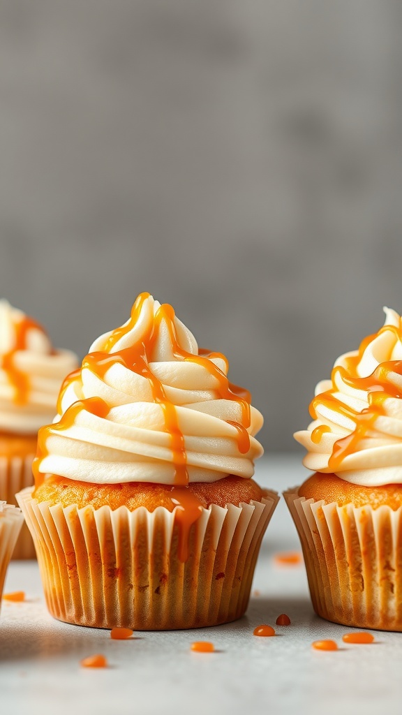 Cupcakes with caramel drizzle and cream frosting
