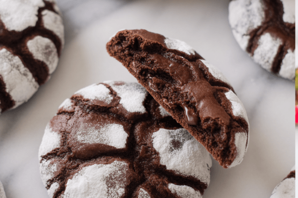 easy Chocolate Crinkle Cookies
